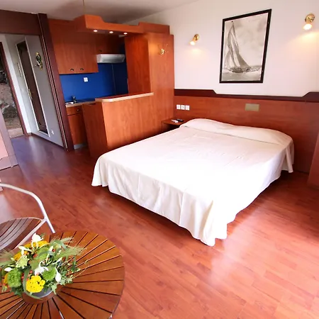 Apartmanhotel Castell'verde 3*