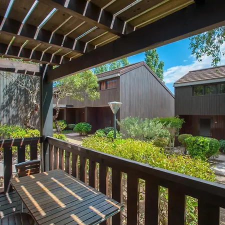 Castell'verde Ξενοδοχείο με διαμερίσματα 3*