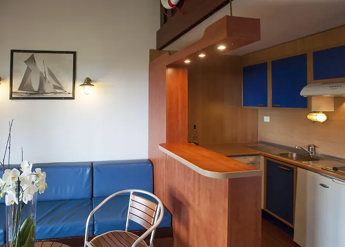 Apartmanhotel Castell'verde 3*